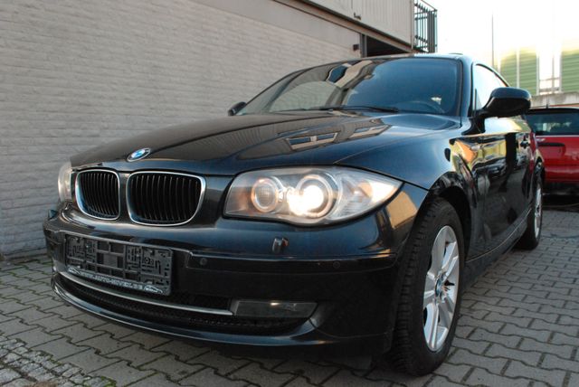 BMW 118d Automatik Xenon Schiebedach HU NEU