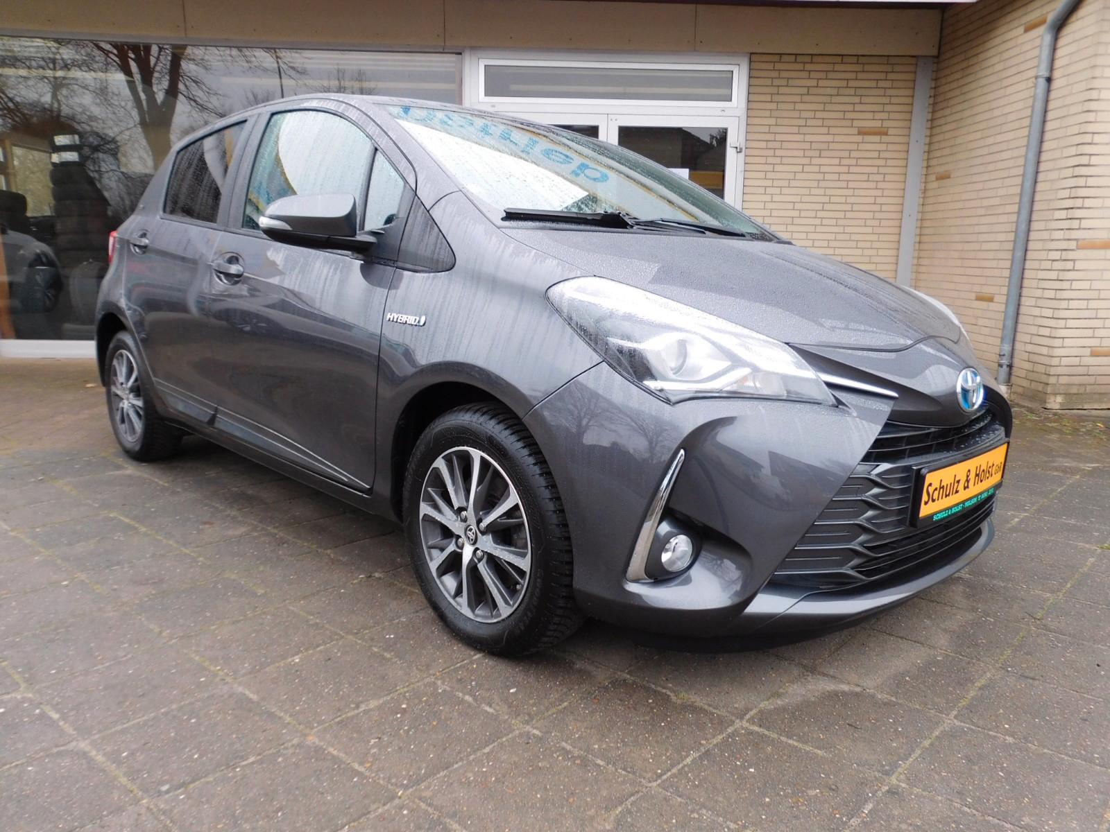 Toyota Yaris Hybrid Y20 Club ACA GJR
