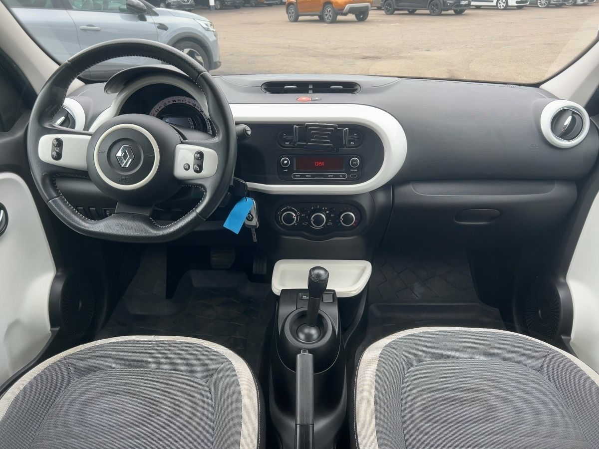Fahrzeugabbildung Renault Twingo Intens ENERGY TCe 90 EDC 8-fach SHZ