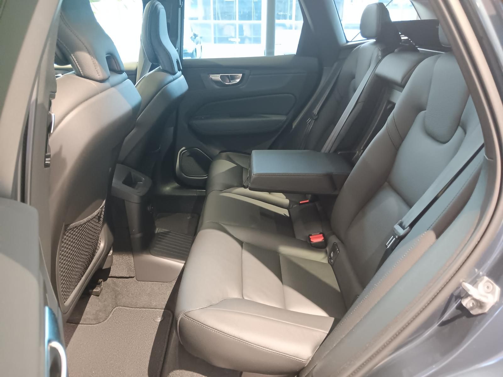 Fahrzeugabbildung Volvo XC60 T6 AWD Recharge Inscription