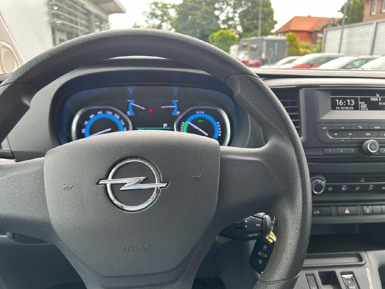 Fahrzeugabbildung Opel Vivaro Kasten Electric Edition M 75kWh
