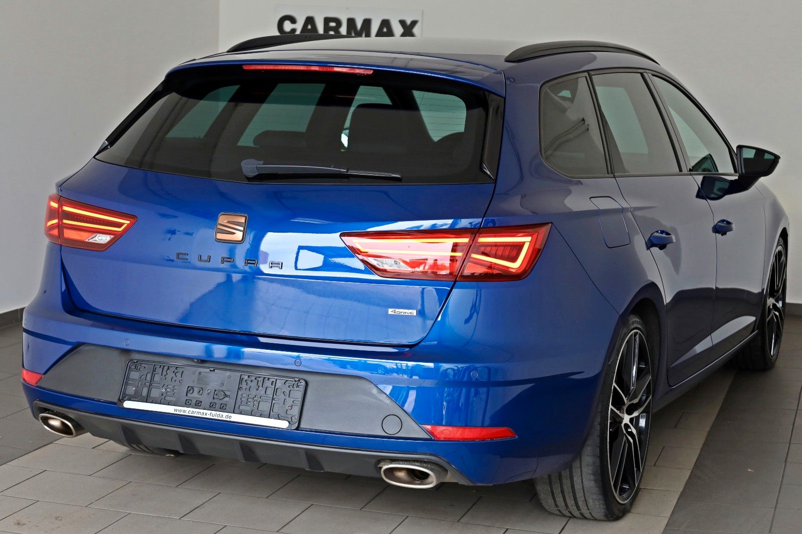 Fahrzeugabbildung SEAT Leon ST Cupra 300 4Drive Navi,LED,Kamera,ACC,DCC