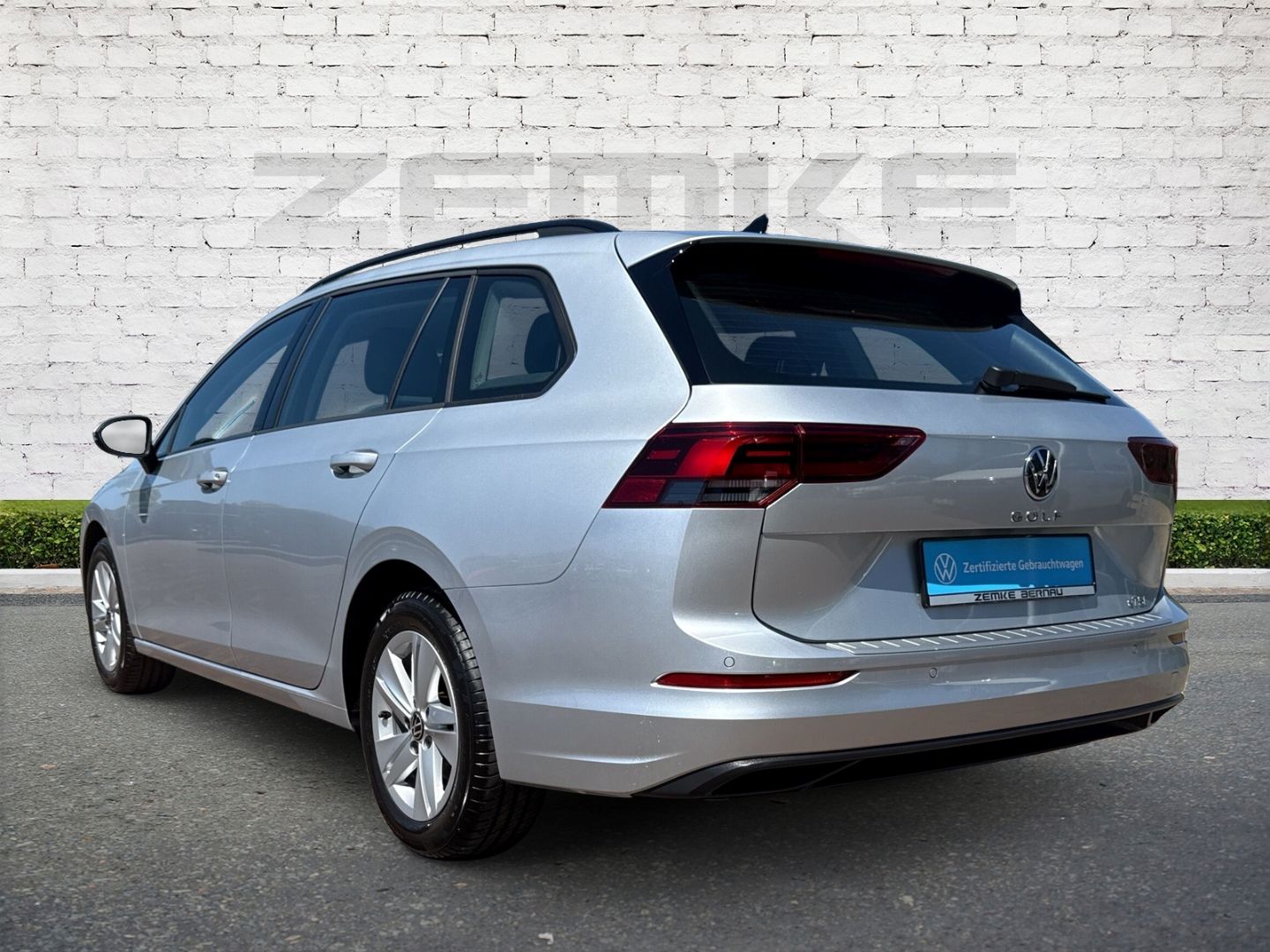 Volkswagen Golf Variant VIII 1.5 eTSI DSG Life 1,99% Navi D foto 4
