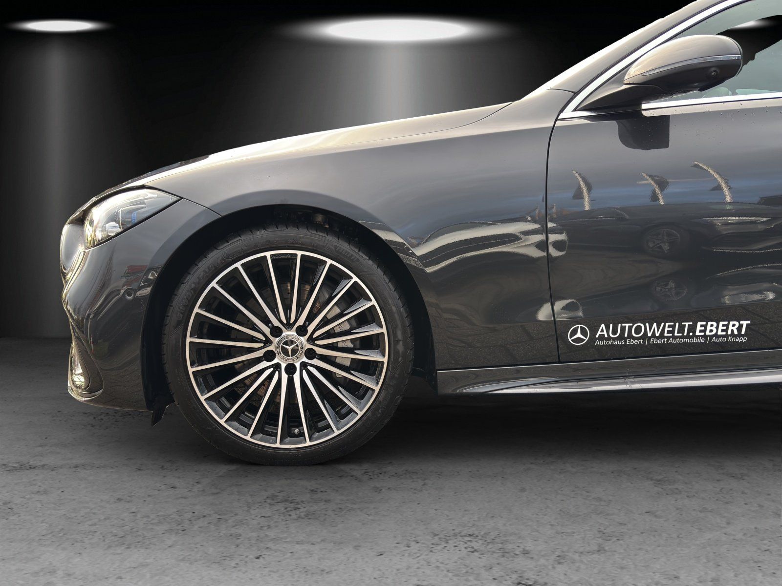 Fahrzeugabbildung Mercedes-Benz C 220 d AMG 360° Panodach AHK DigLight MEMORY