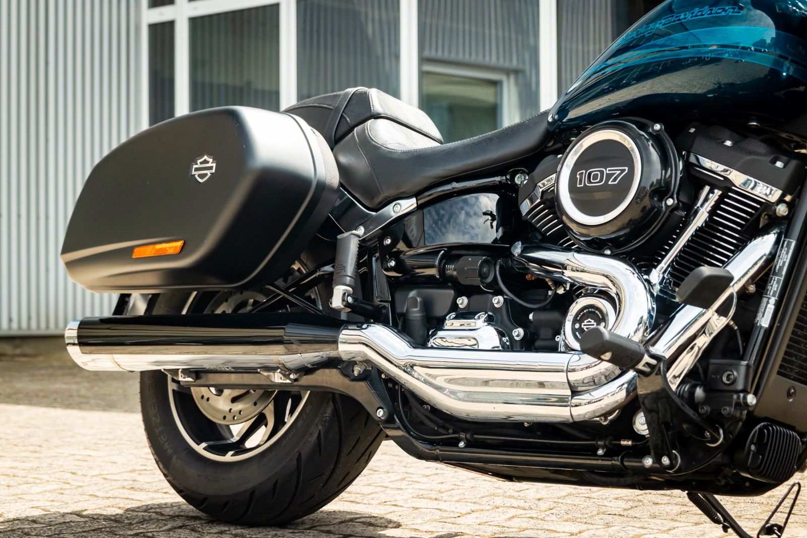 Fahrzeugabbildung Harley-Davidson FLSB Sport Glide Softail - MILLER -