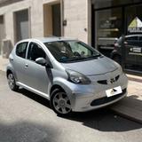 Toyota Aygo 1.4 turbodiesel **NEOPATENTATI** - Toyota Aygo mit Diesel-Antrieb