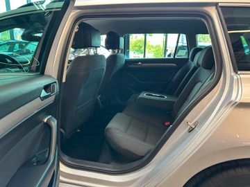 Volkswagen Passat *KEYLESS*ACC*AHK*NAV*3-ZONEN*LED*