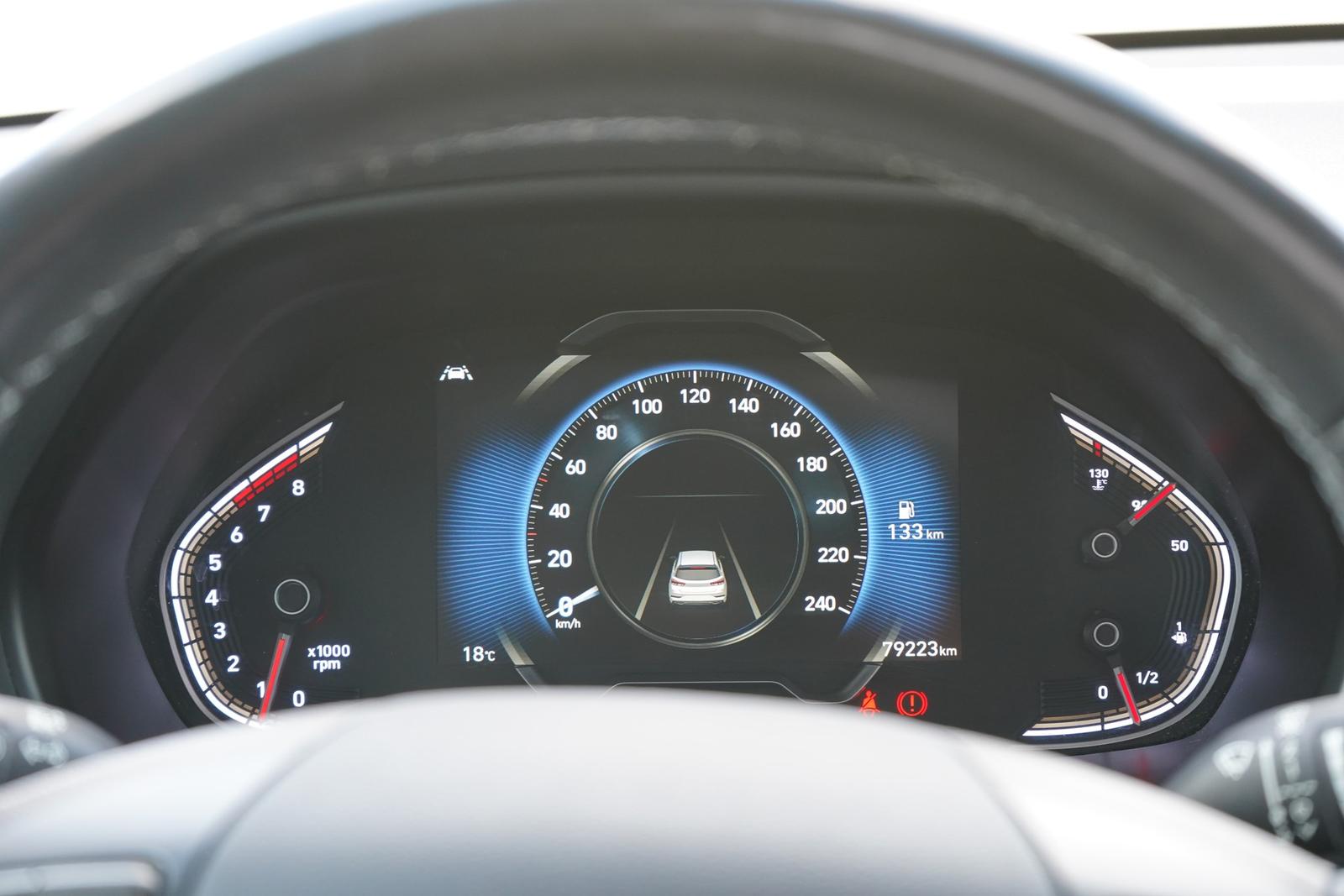 Hyundai i30 1.5 LED Navi Panorama Kamera Tempomat DAB