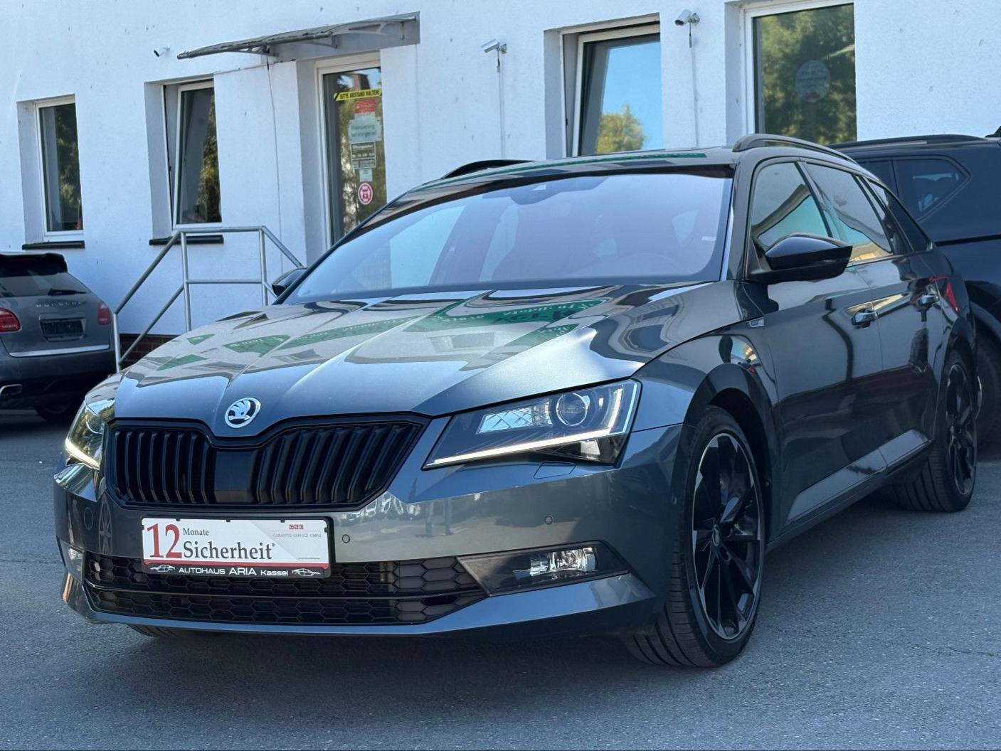 Skoda Superb Combi 2.0 TDI DSG Sportline PANO KAMERA