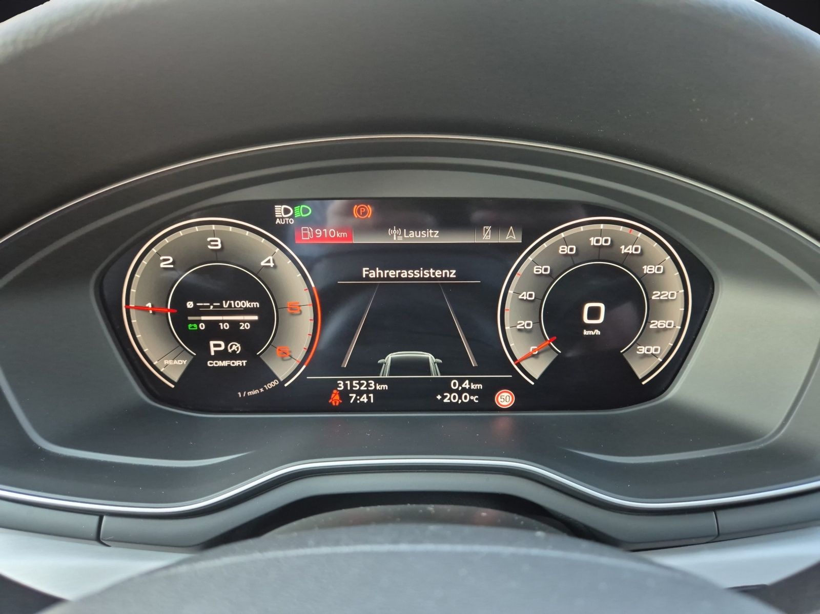 Fahrzeugabbildung Audi A4 Avant 40 TDI quattro S-line S-tronic Matrix A