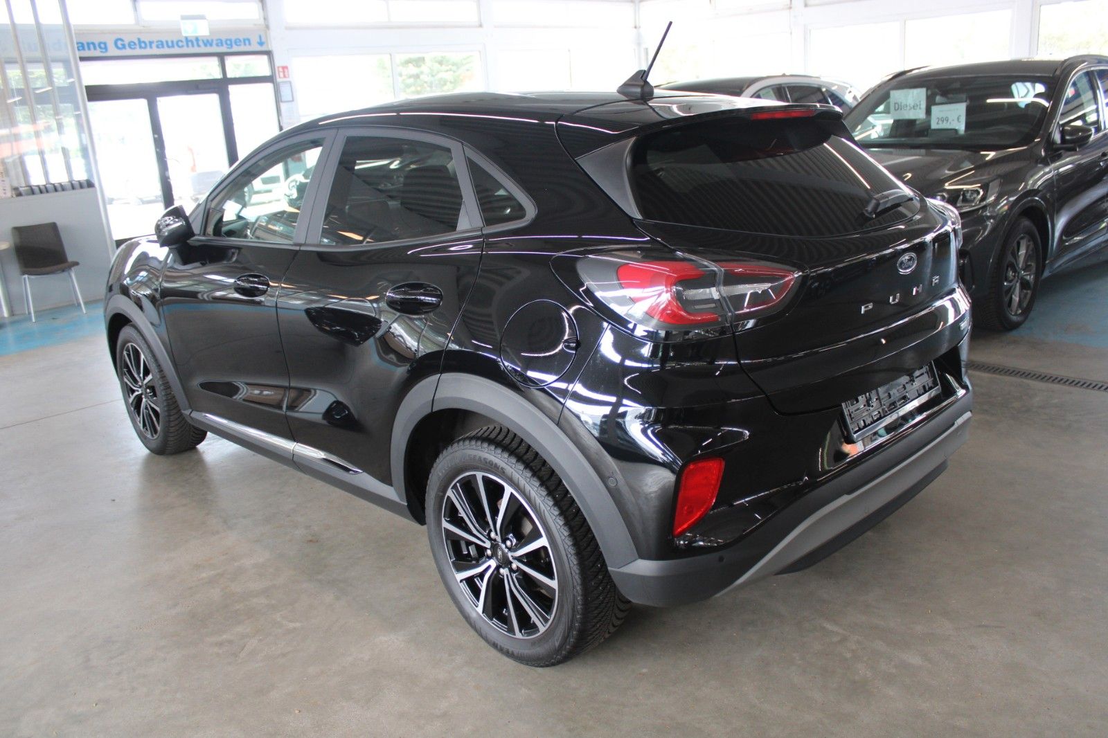 Fahrzeugabbildung Ford Puma Titanium LED NAVI Winter + Park Paket 1.Hd