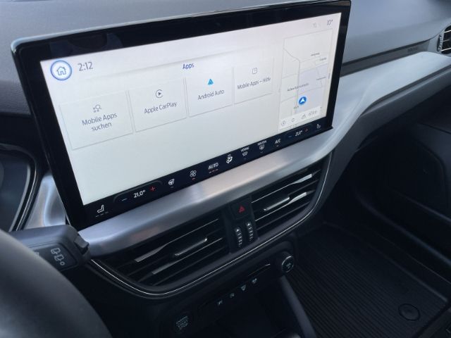 Fahrzeugabbildung Ford Focus 1.5 EcoBlue Lim. Titanium X Autom. AHK, Na