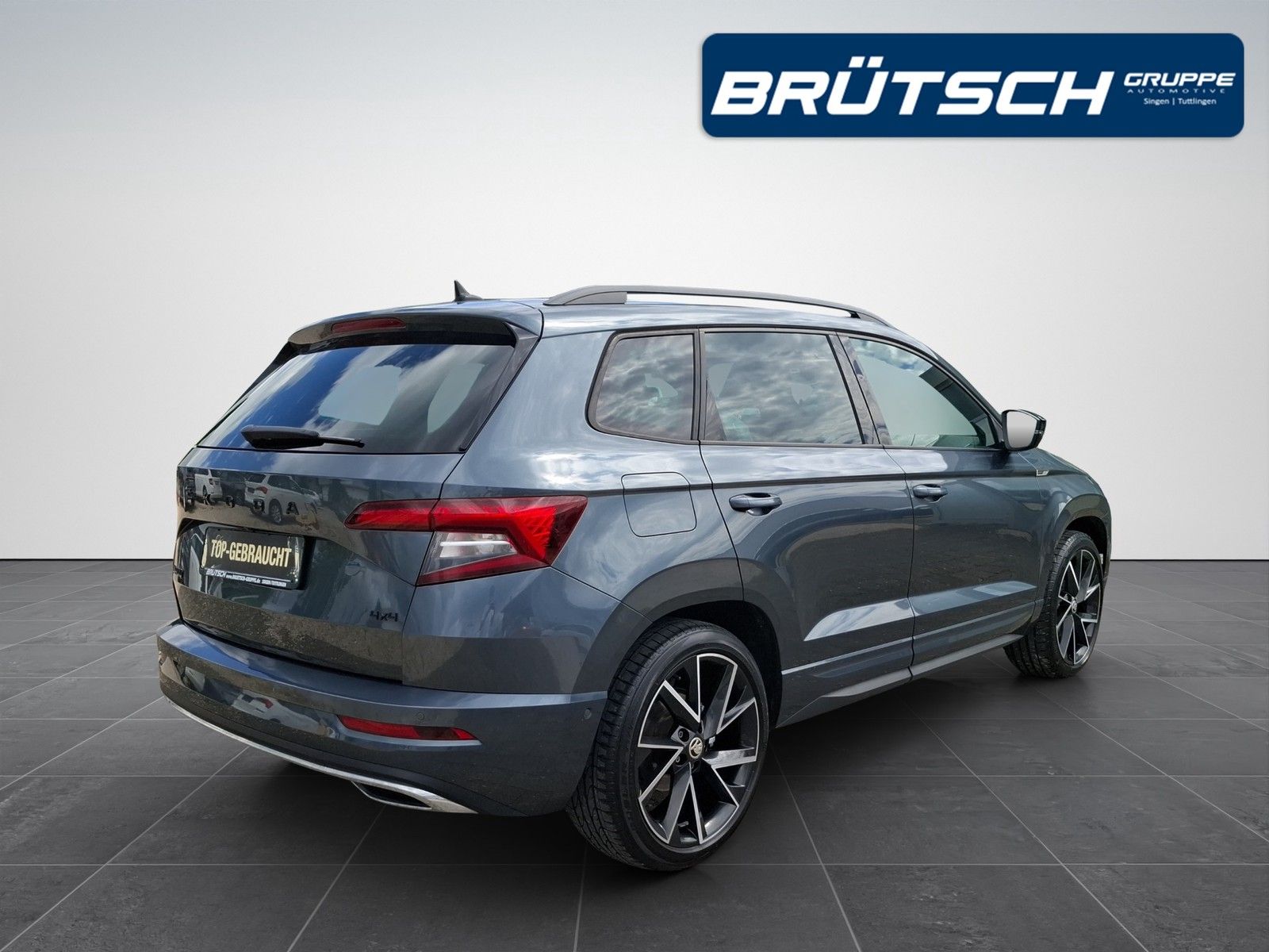 SKODA Karoq 2.0 TSI Sportline 4x4 DSG / PANORAMA / ACC - Image 4
