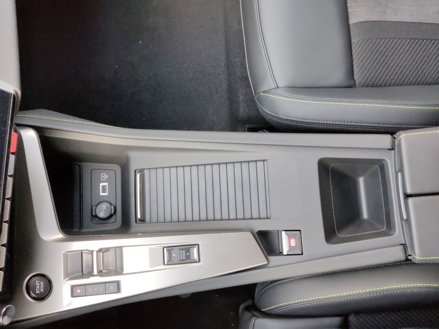 Peugeot 308 - Bild 25