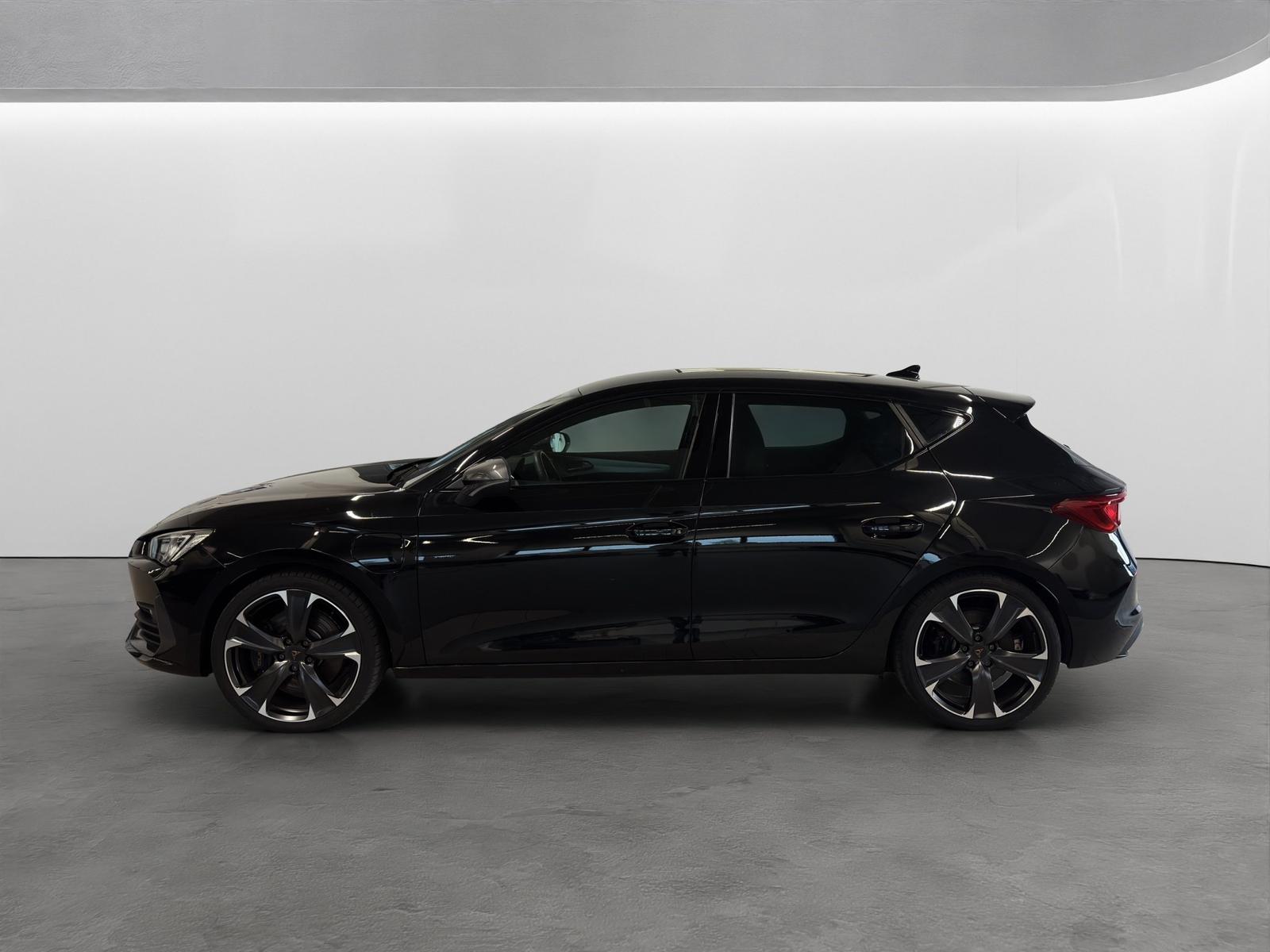 Cupra Leon 1.4 e-Hybrid DSG VZ LED NAVI 19-ALU KEYLESS