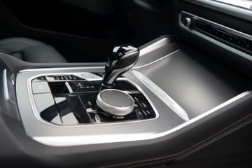 Fahrzeugabbildung BMW X6 xDrive 40 d M Sport NETTO EXPORT