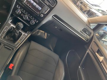 MYAUTOCENTER – Gebraucht- und Jahreswagen mit Werkstattservice in Pfaffenhofen Volkswagen Golf VII Variant Highline BMT *1. Hand*Massage*