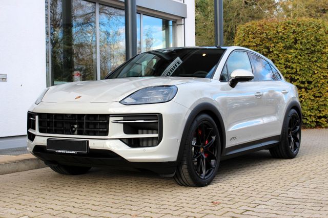 Porsche Cayenne Coupe GTS / CARBONDACH / PDLS+ / PDCC