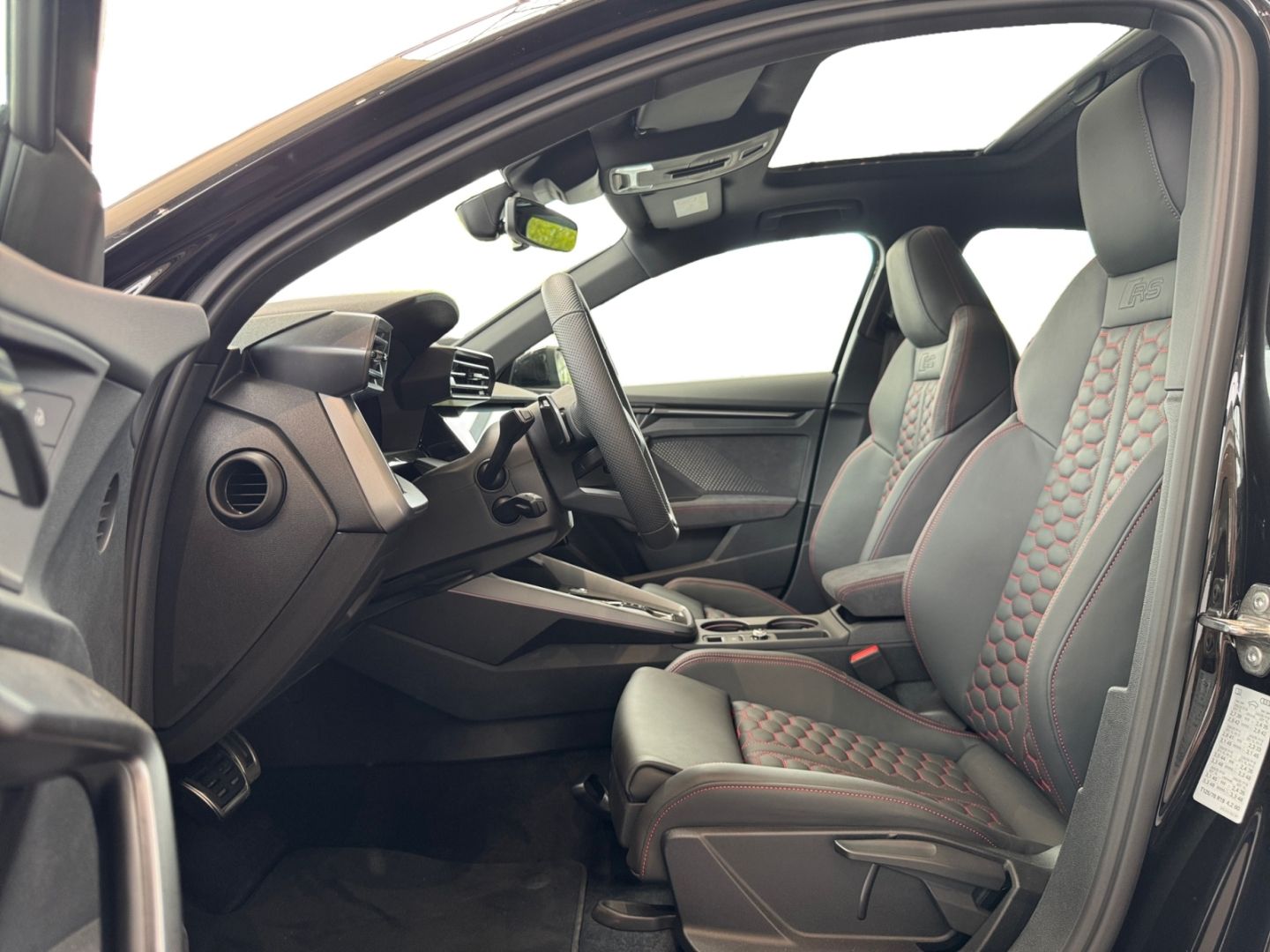 Audi RS3 Sportback quattro SONOS/MATRIX/PANO+++ foto 8