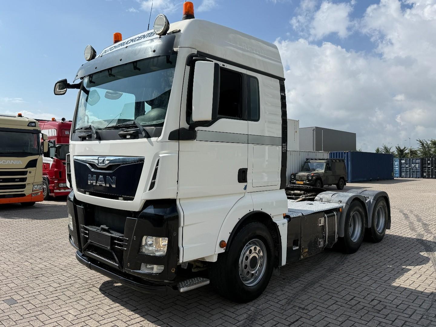 MAN TGX 26.560 6x4, RETARDER, hydraulics
