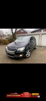 Volkswagen VOLKSWAGEN TOURAN 2.0TDI170PSHIGHLINEXE... - Volkswagen Touran: 170 Ps