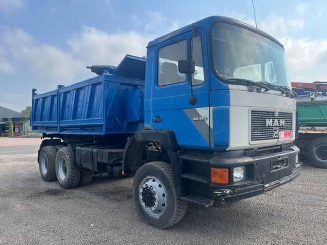 MAN 26.372 6x6 meiller kipper full steel big axel