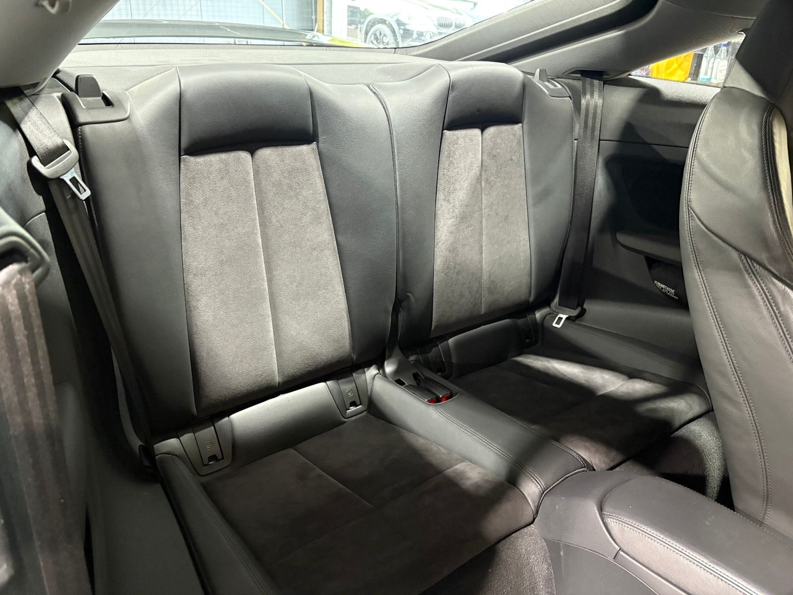 Fahrzeugabbildung Audi TT Coupe 1.8 TFSI/SHZ/NAVI/PDC/ALCANTARA/4-SITZ/