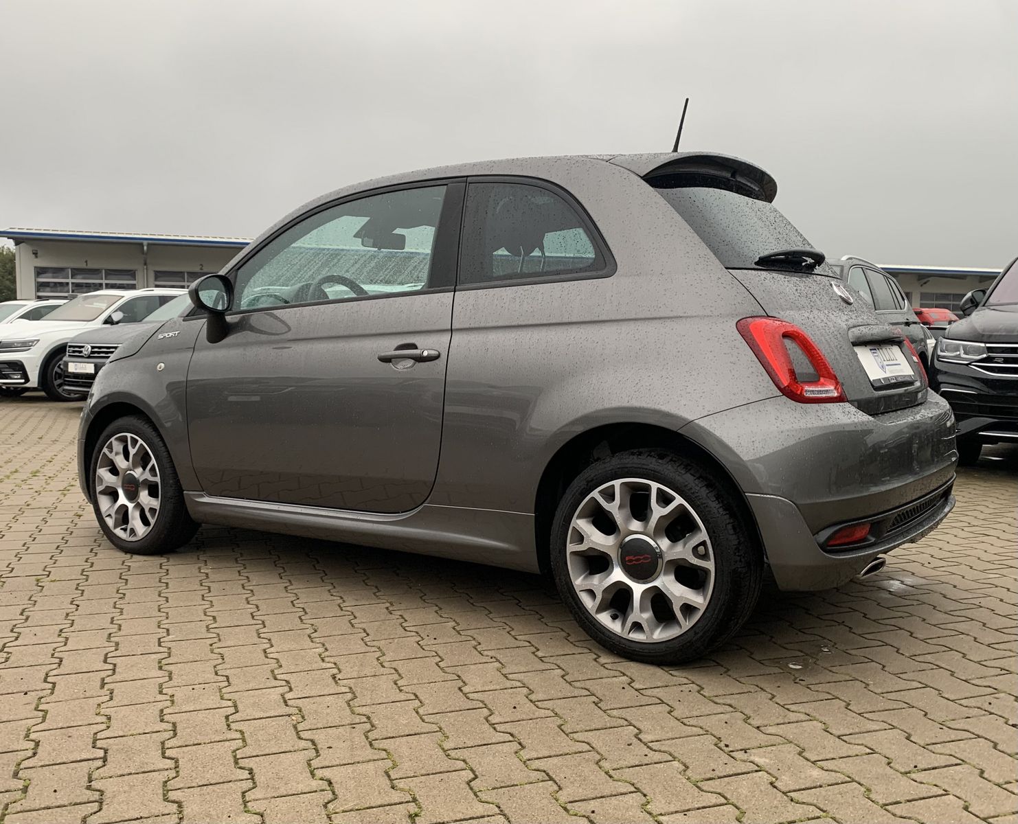 Fahrzeugabbildung Fiat 500 1.0 Sport*Carplay*Xenon*Temp*Klima*Navi*