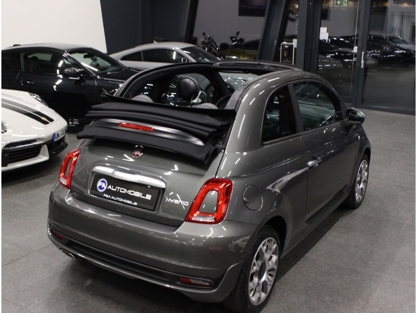 Fahrzeugabbildung Fiat 500 RockStar 1.0 Mild Hybrid EU6d *Sport Paket