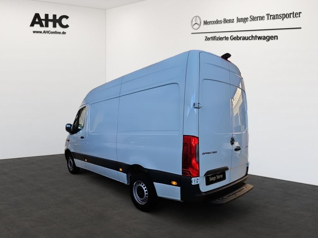 Fahrzeugabbildung Mercedes-Benz Sprinter 317 Kasten L2H2 SHZ 360° Navi Schwings.