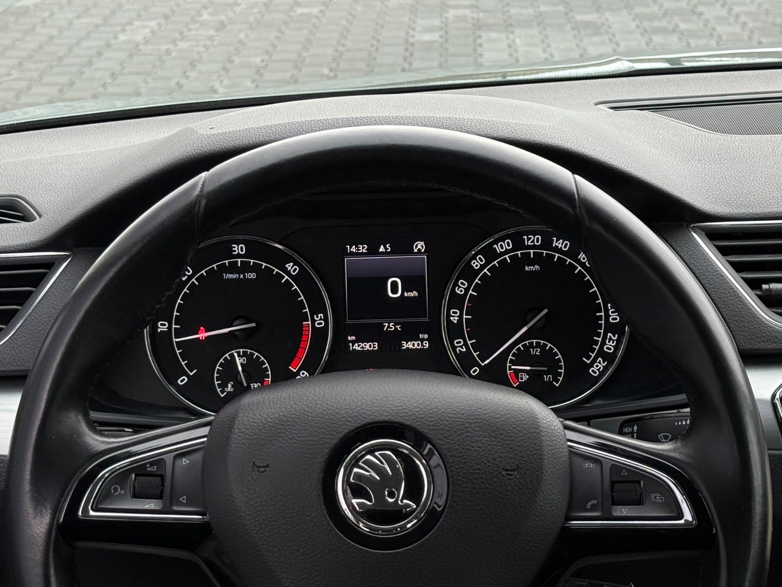 Superb Lim. Ambition 2.0 TDI Navi Bi-Xenon