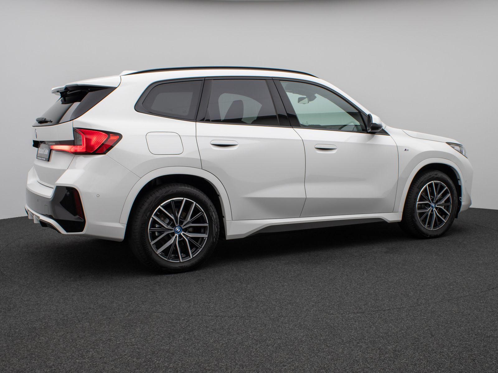 Fahrzeugabbildung BMW X1 xD30e M Sport Panorama 360°HUD DAB H/K AHK