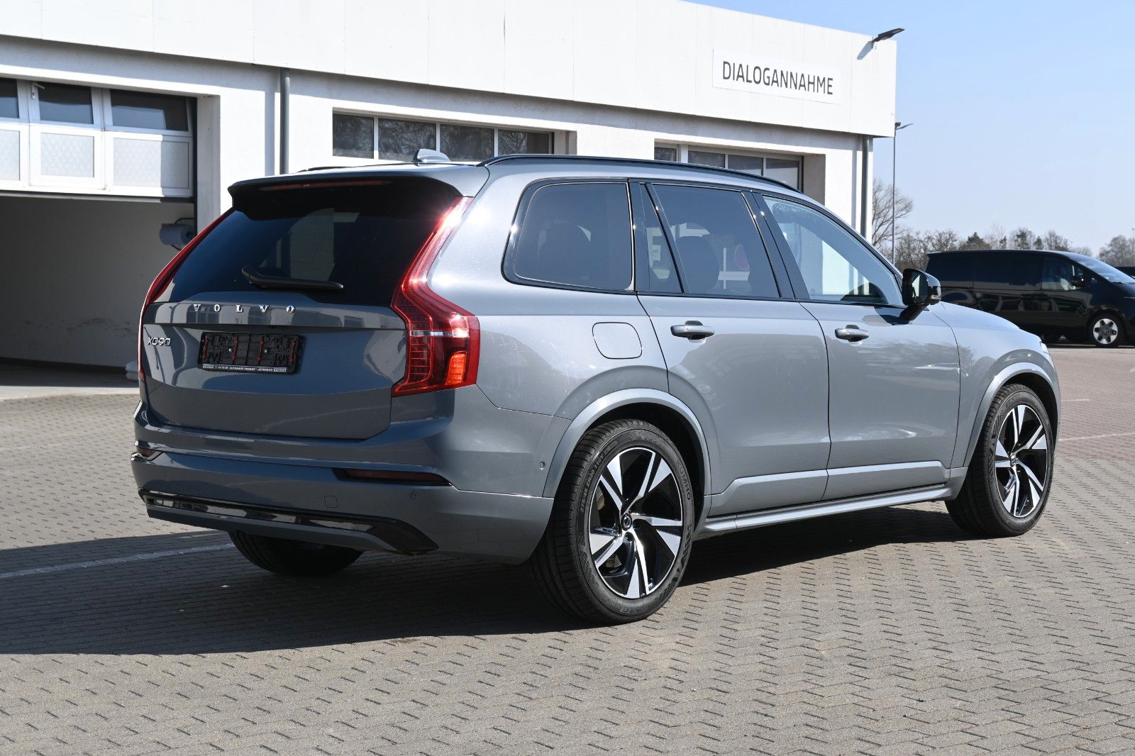 Fahrzeugabbildung Volvo XC90 R Design RC T8 Plug-In Hyb.AWD*LUFT*AHK*LED