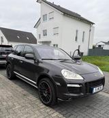 Porsche Cayenne Turbo S Keyless Go  - Porsche Gebrauchtwagen in Frankfurt