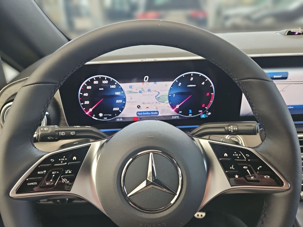Fahrzeugabbildung Mercedes-Benz V 300 d 4MATIC AVANTGARDE Lang 360 ACC AHK AUT
