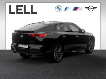 2026 BMW IX2 照片 3
