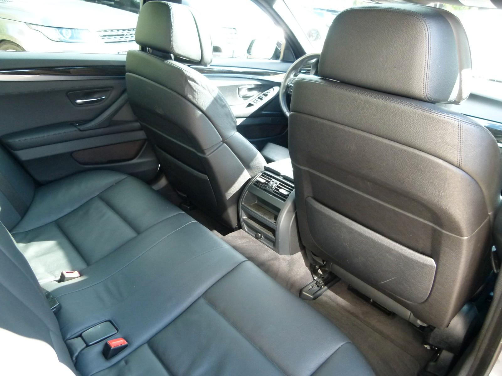 BMW 530d Automatik*M-Paket*HeadUp*Leder*Navi*Xenon*