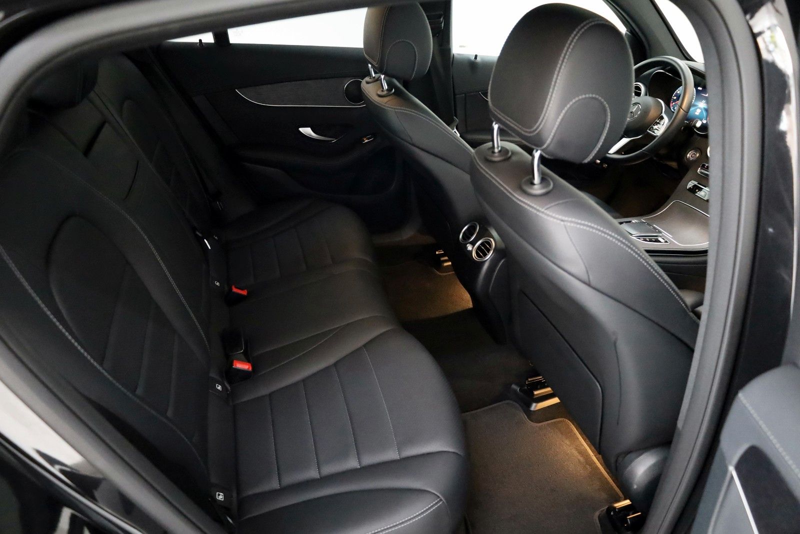 Fahrzeugabbildung Mercedes-Benz GLC 300e Coupe 4M,Leder,Navi,LED,GSD,360Kamera