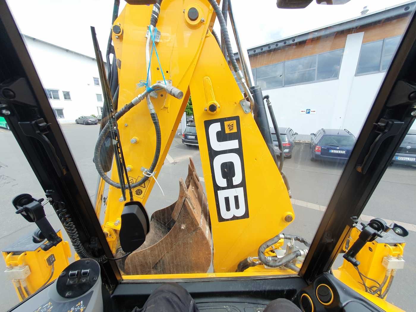 Fahrzeugabbildung JCB 3CX / Gabel & 4in1 Schaufel / nur 1.561h / 2022