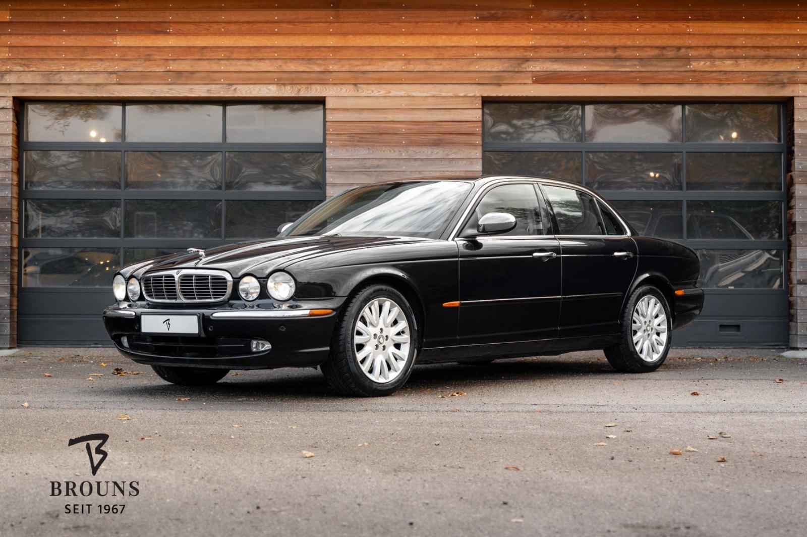 Jaguar XJ 3.5 V8 258PS
