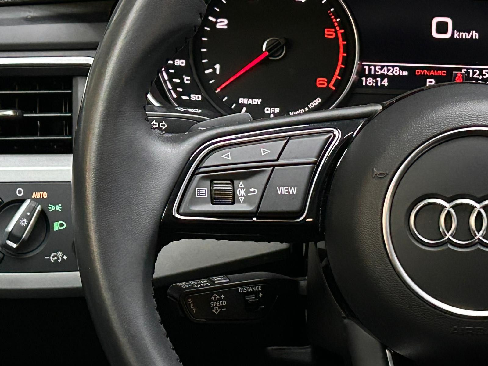 Fahrzeugabbildung Audi A4 45 TDI Quatt Tipt Sport LEDER+SHZ+NAV+LED+ACC
