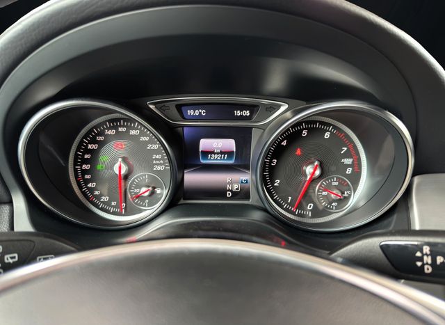Mercedes-Benz GLA 180