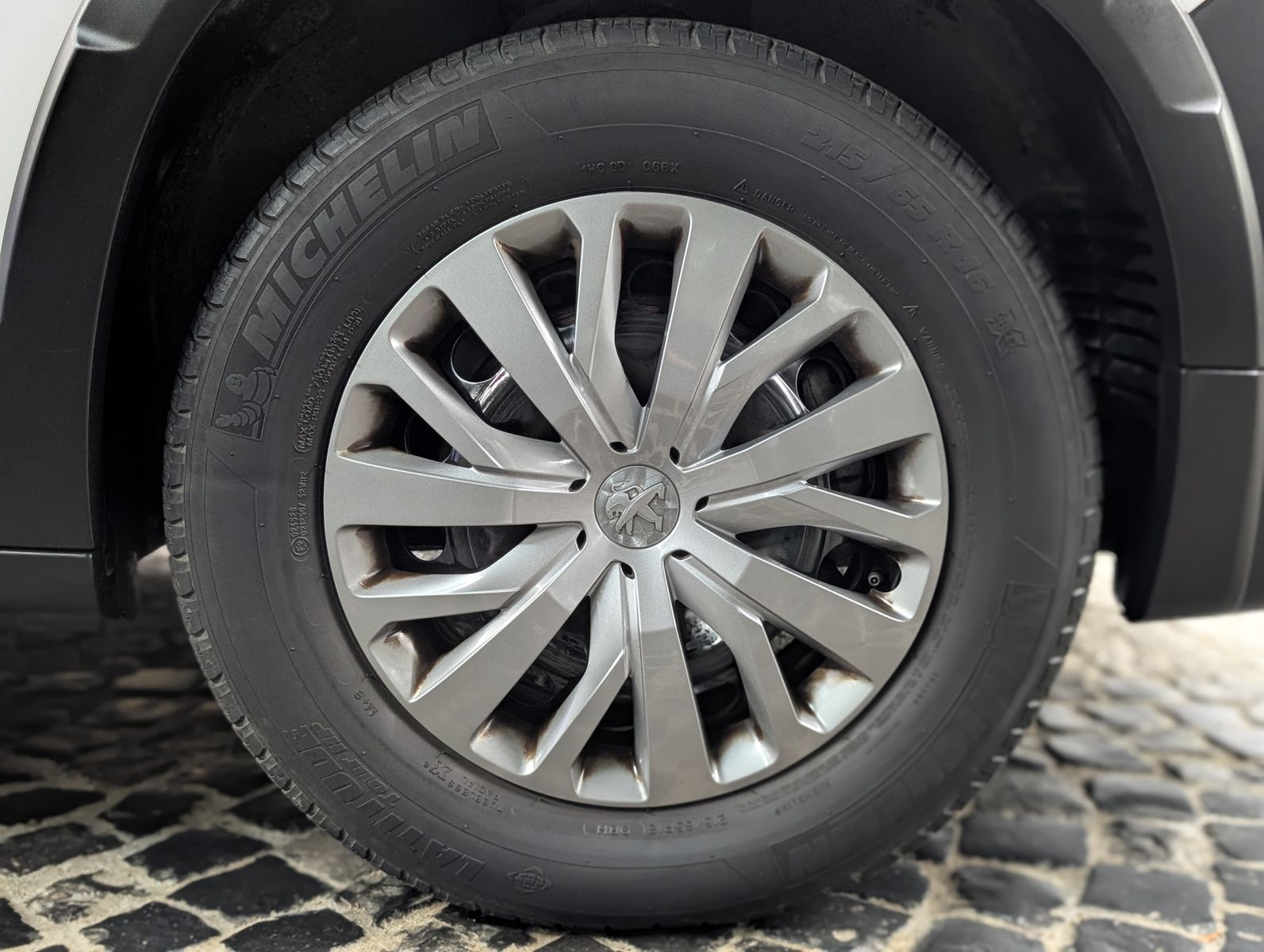 Fahrzeugabbildung Peugeot Rifter L1 Active BlueHDI TEMP PDC KLIMA BLUETOOT