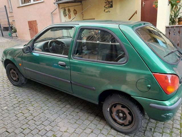 Mazda Verkaufe Mazda 121