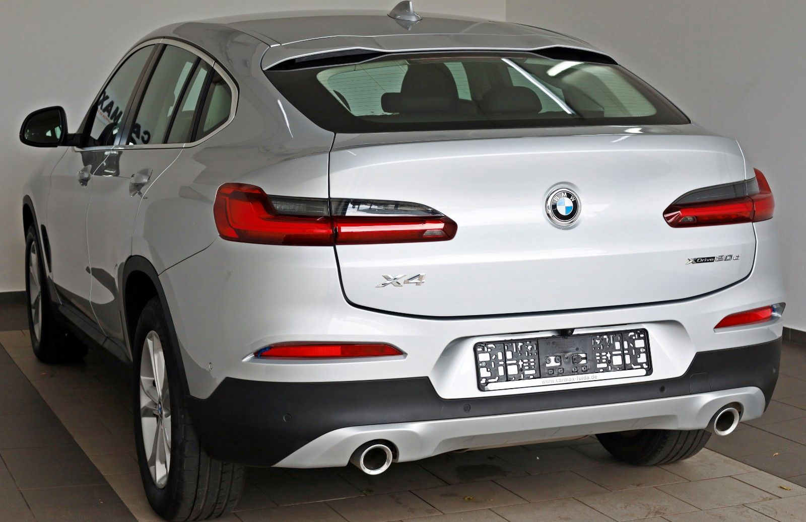 Fahrzeugabbildung BMW X4 20dA xDrive Advantage Leder,Navi,LED,Kamera