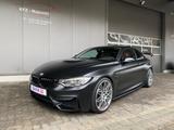 BMW M4 Coupe //HUD//H&K//Navi - BMW M4: Coupe