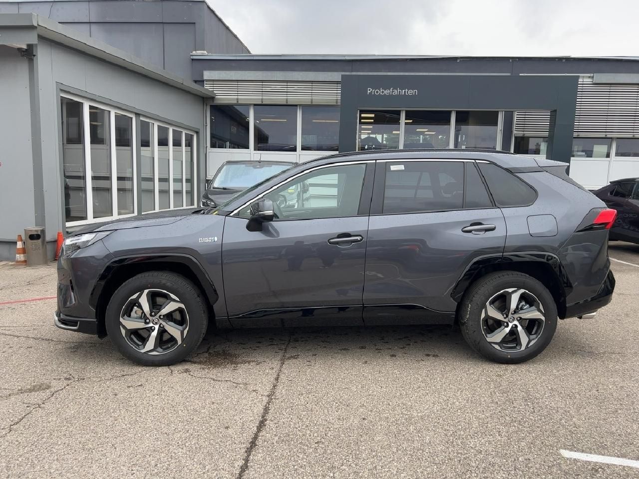 Fahrzeugabbildung Toyota RAV4 2.5 Plug-in Hybrid 4x4 Comfort