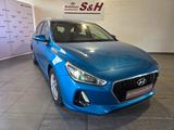 Hyundai i30 1.0 KLIMA PDC EFH MFL TEMPOMAT 2. HAND - Hyundai i30: Kleinwagen