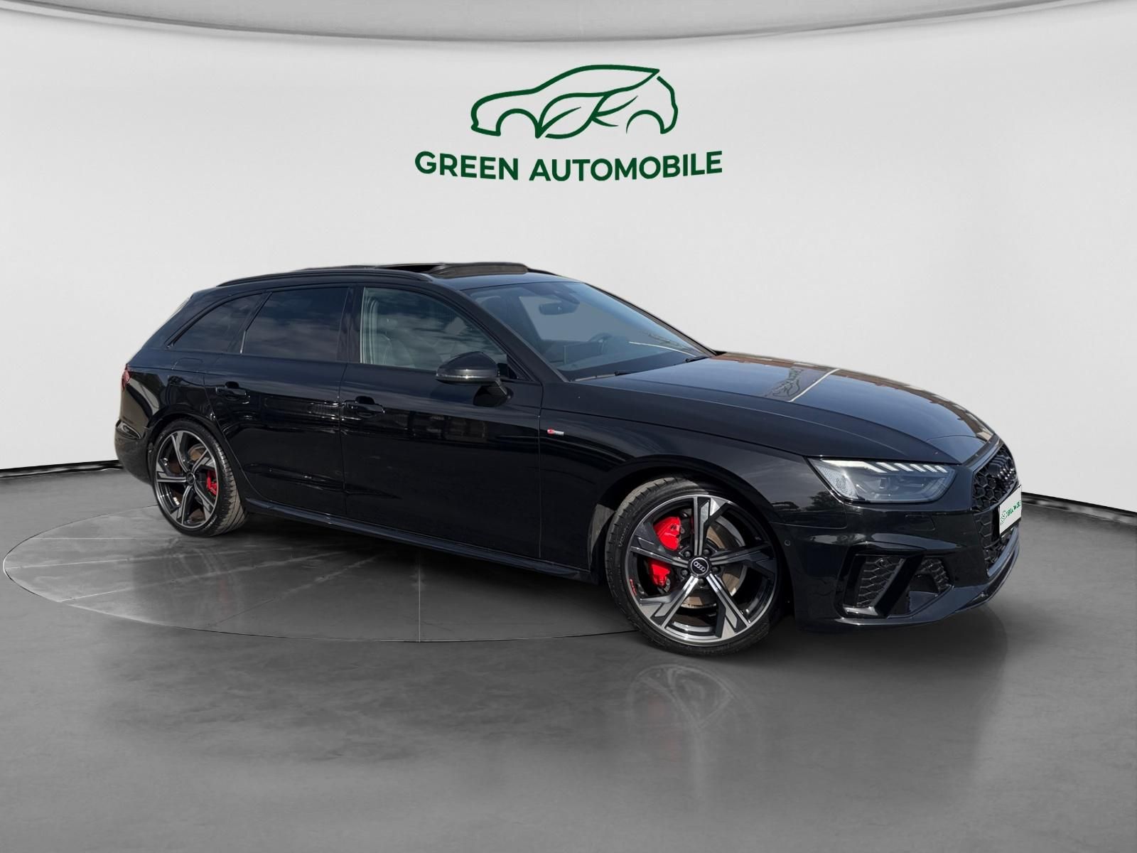 Audi A4 Avant 40 TFSI S line Competition Pano AHK Na foto 2