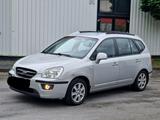 Kia carens 2.0 crdi TÜV AHK PDC - Kia Carens aus 2007 mit Diesel-Antrieb